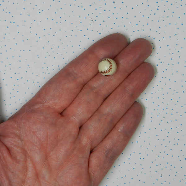 BASEBALL BEADS, 12mm Antique white (100 beads)