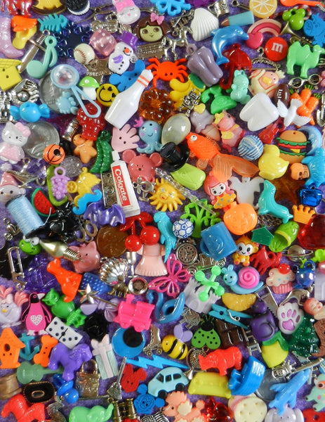 I SPY TRINKETS (100) - Trinkets for I Spy Bags and Bottles-sensory bins-teaching-tiny toys- No Duplicates